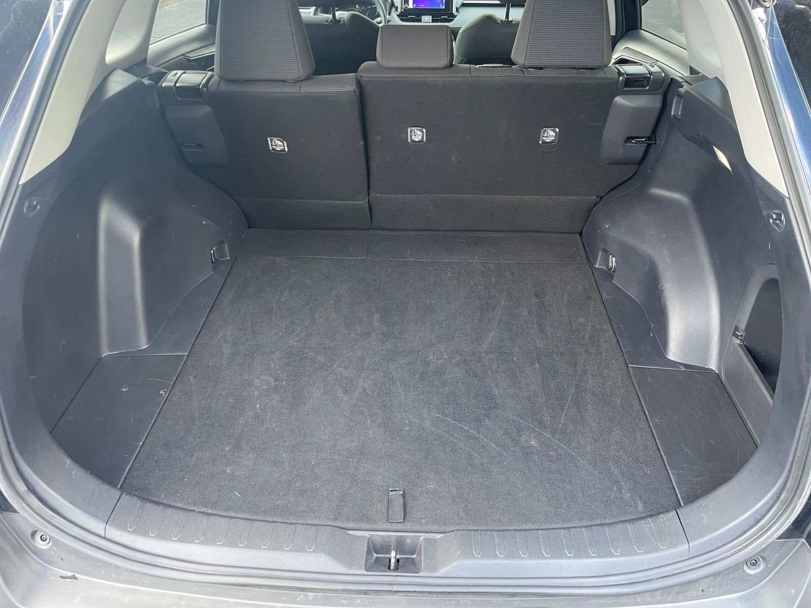 Thumbnail: 2025 Toyota RAV4 - 27