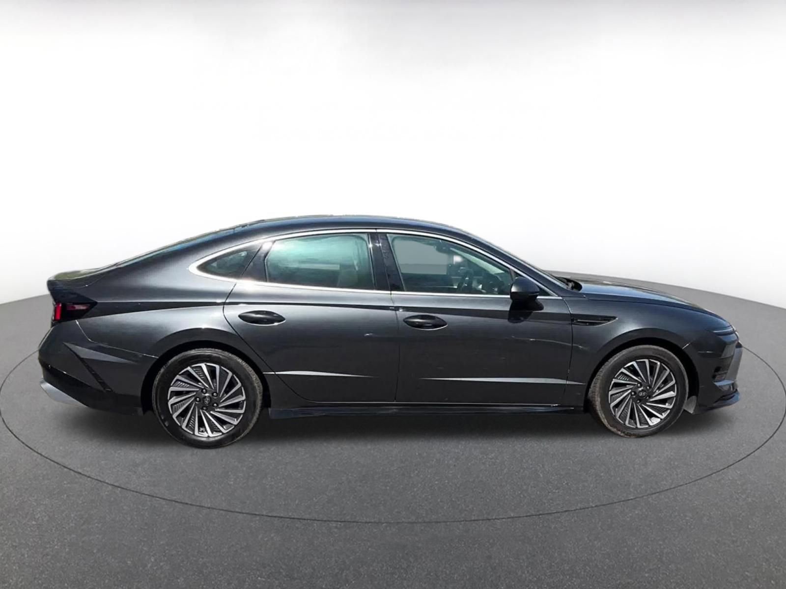 Thumbnail: 2025 Hyundai Sonata - 15