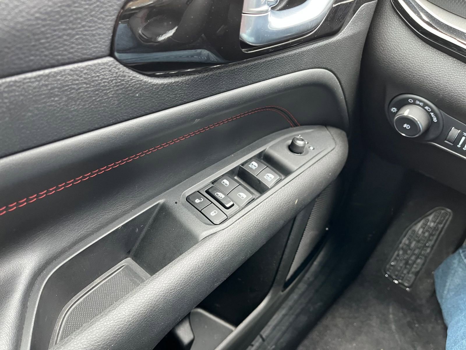 Thumbnail: 2025 Jeep Compass - 20