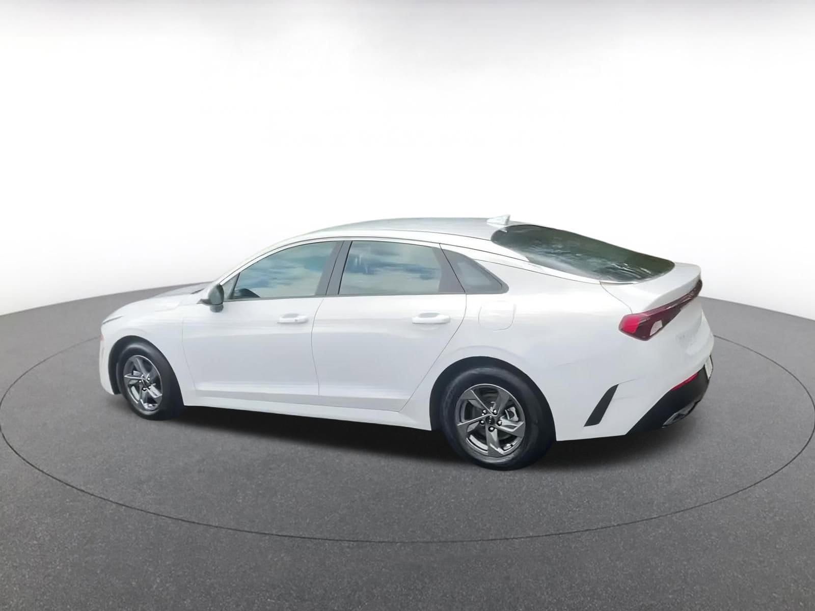 Thumbnail: 2023 Kia K5 - 12