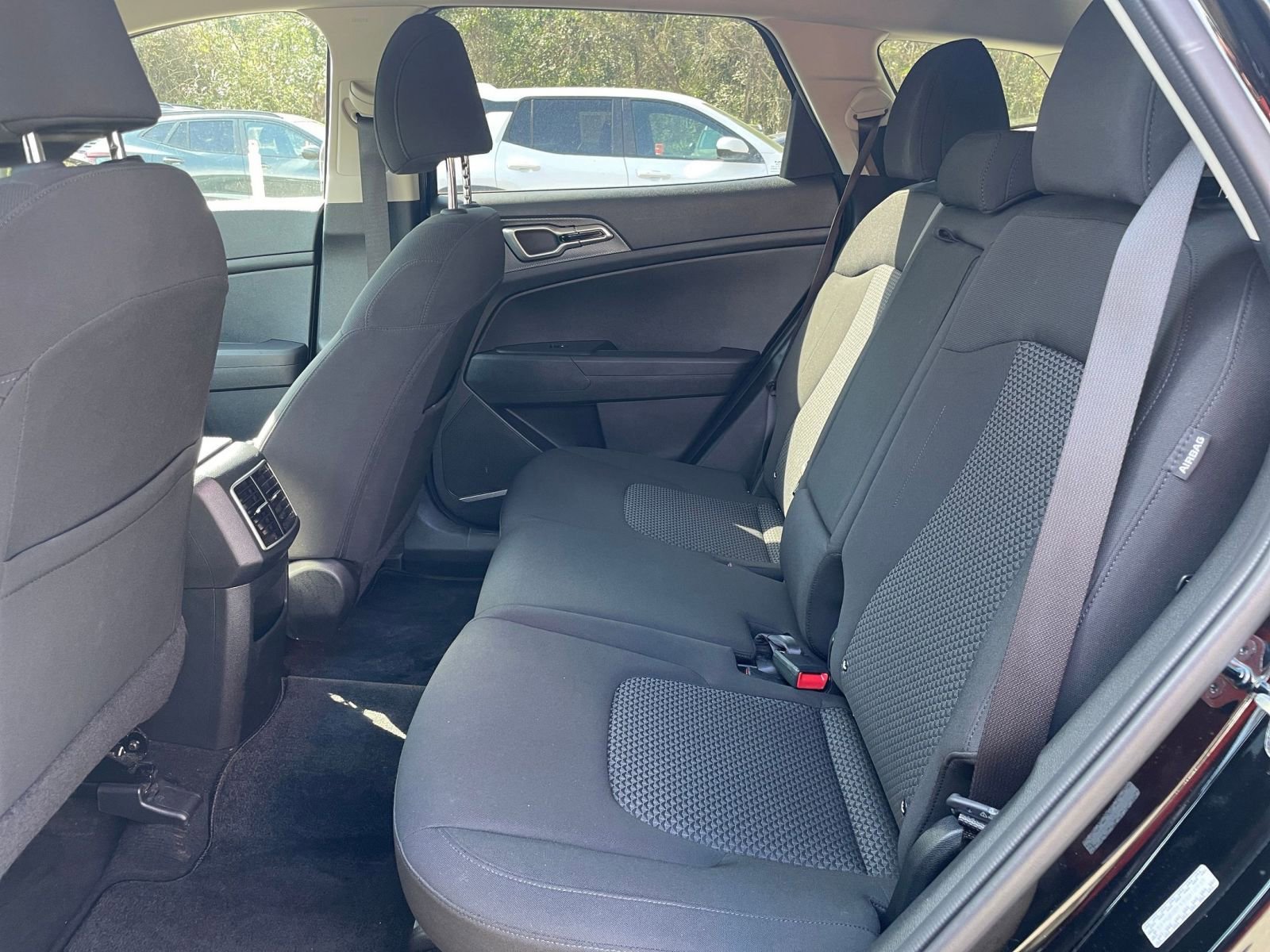 Thumbnail: 2025 Kia Sportage - 24