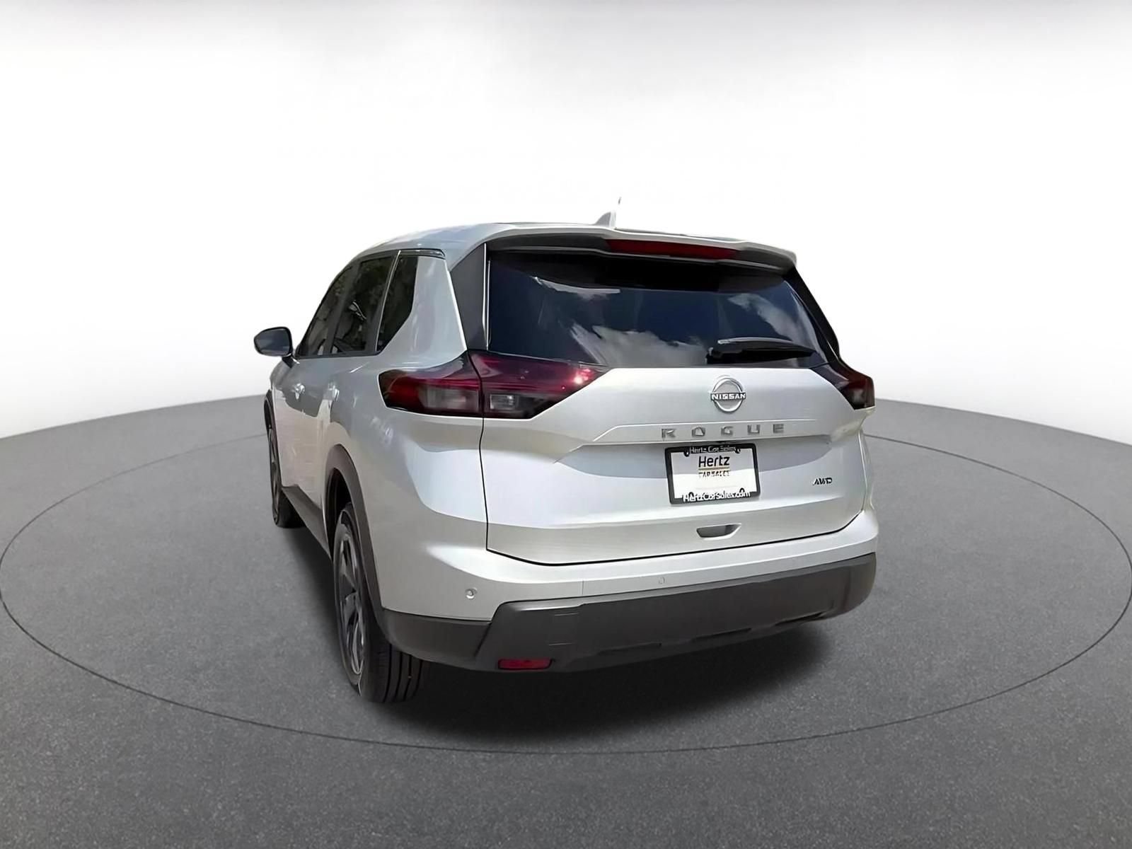Thumbnail: 2025 Nissan Rogue - 9