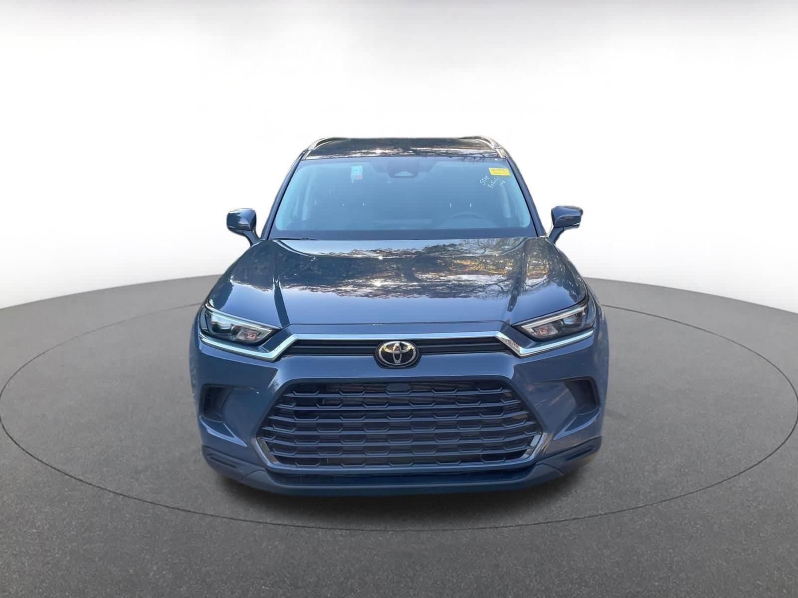 Thumbnail: 2025 Toyota Grand Highlander - 4