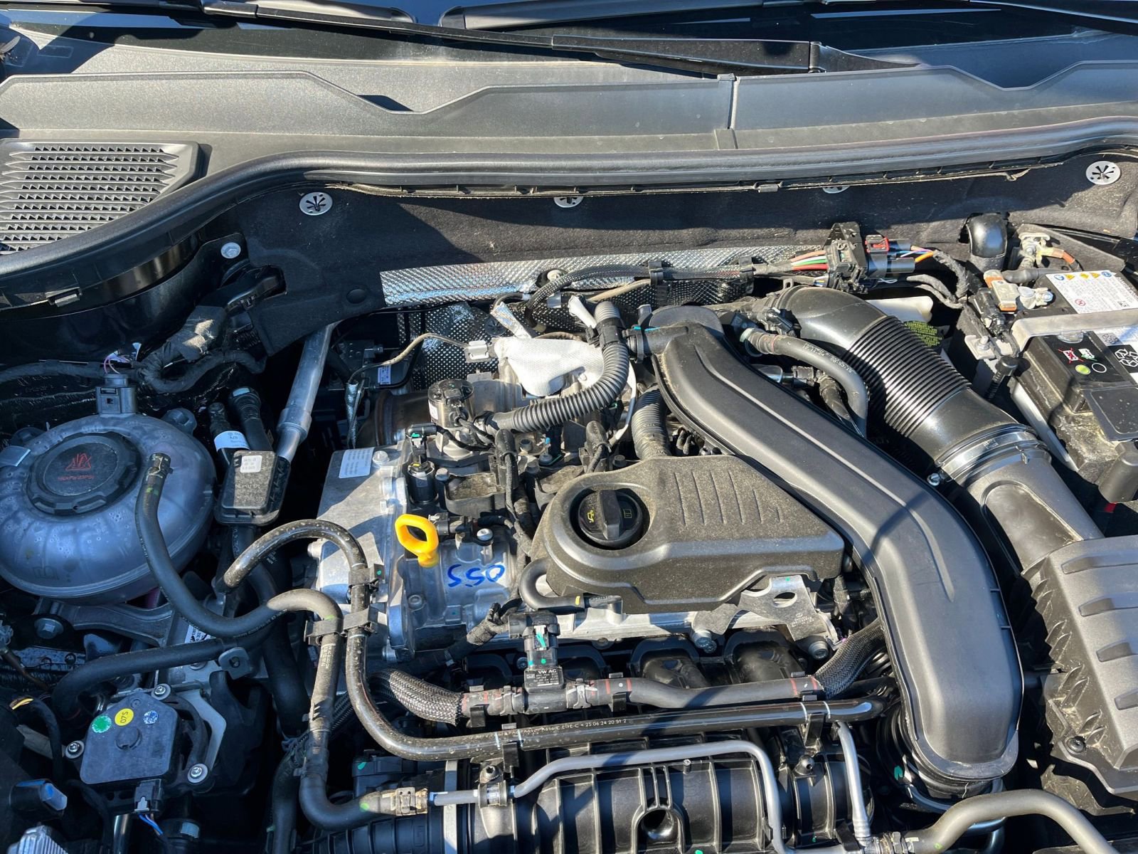 Thumbnail: 2025 Volkswagen Taos - 32