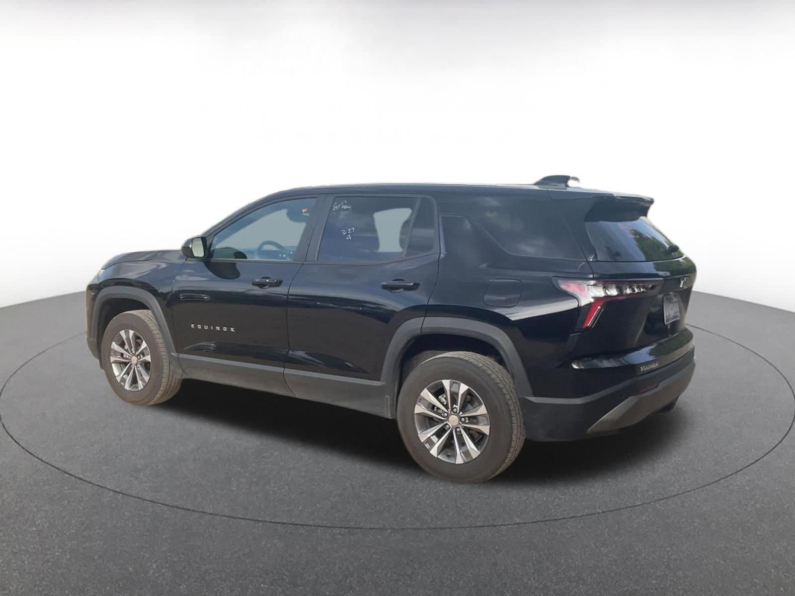 Thumbnail: 2025 Chevrolet Equinox - 11