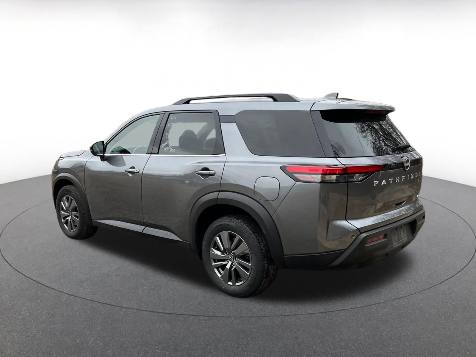 Thumbnail: 2025 Nissan Pathfinder - 10