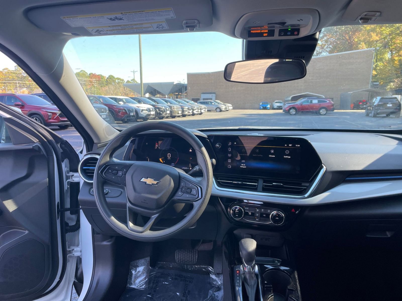 Thumbnail: 2025 Chevrolet Trax - 30