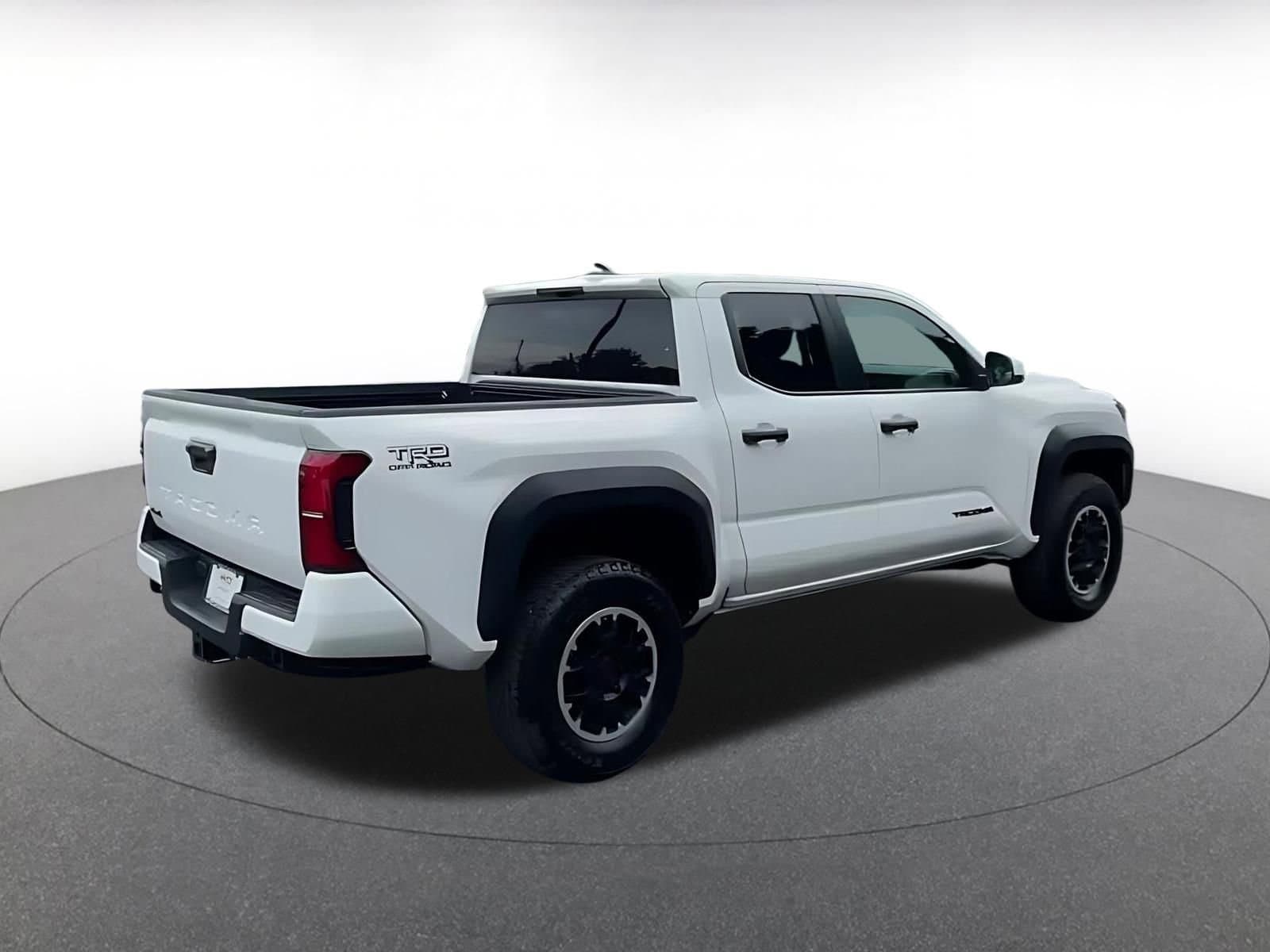 Thumbnail: 2024 Toyota Tacoma - 10