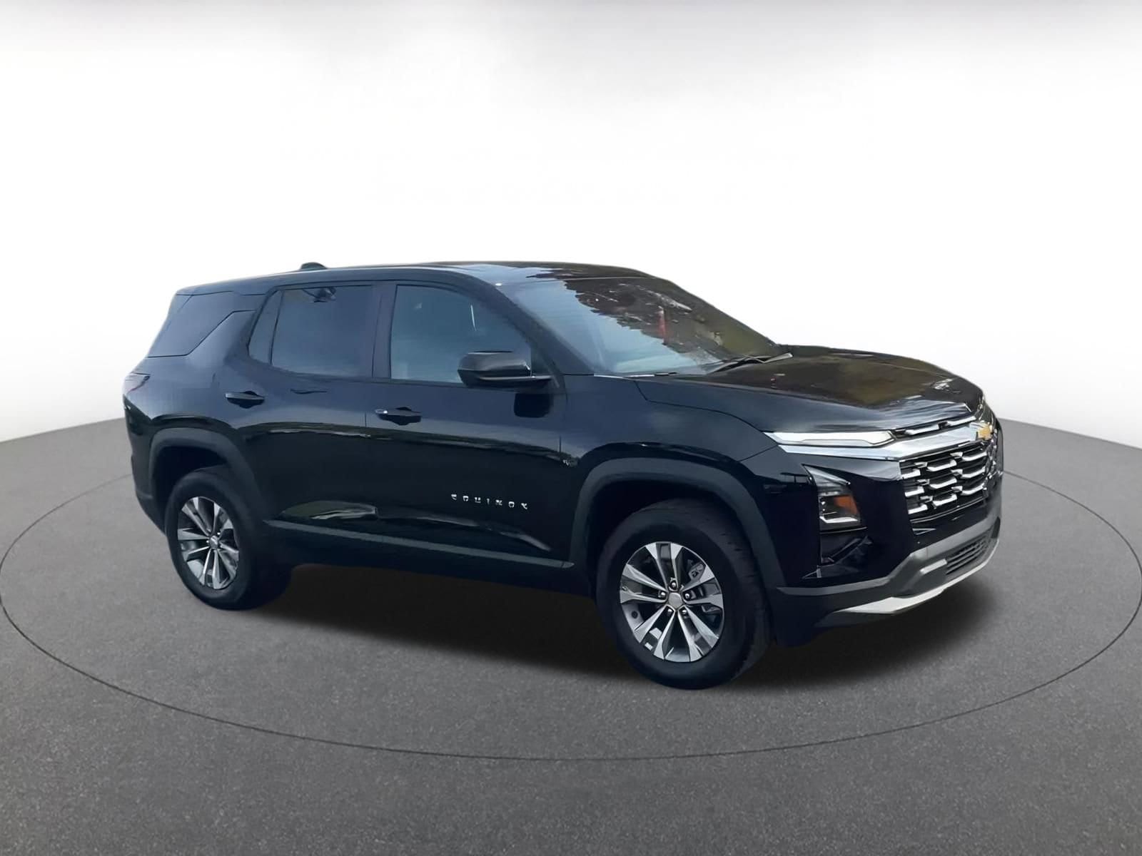 Thumbnail: 2025 Chevrolet Equinox - 2