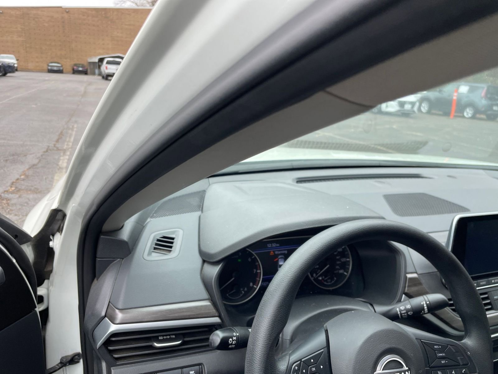 Thumbnail: 2025 Nissan Altima - 33