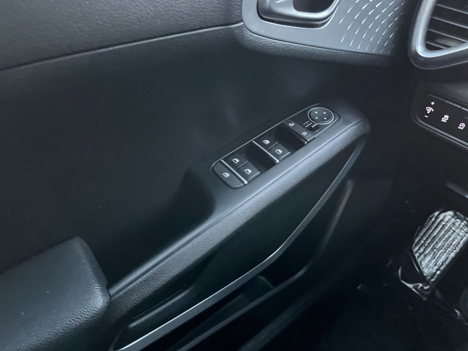 Thumbnail: 2025 Kia Soul - 18