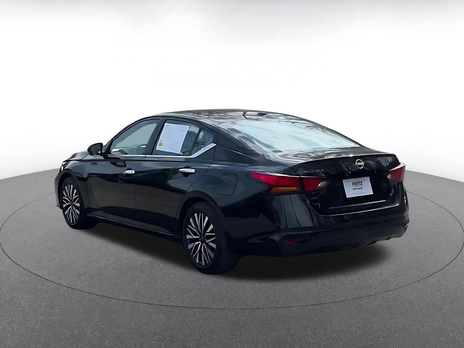 Thumbnail: 2025 Nissan Altima - 11