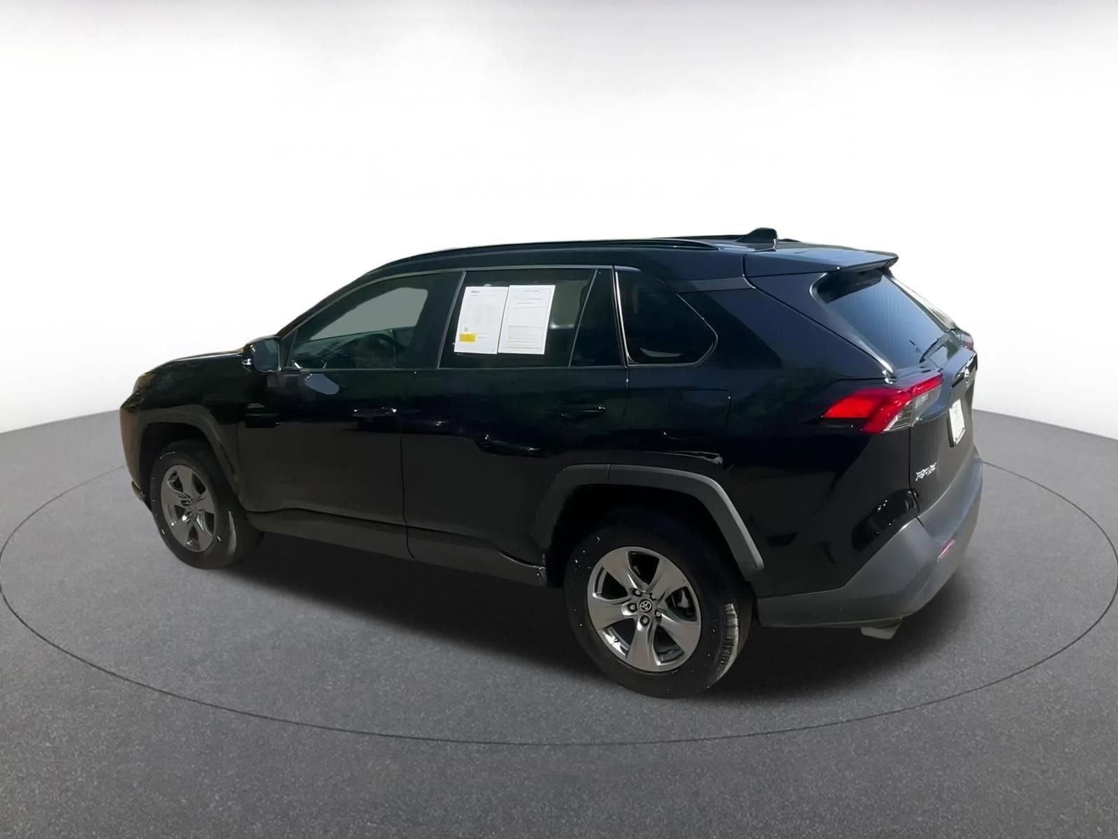 Thumbnail: 2024 Toyota RAV4 - 10
