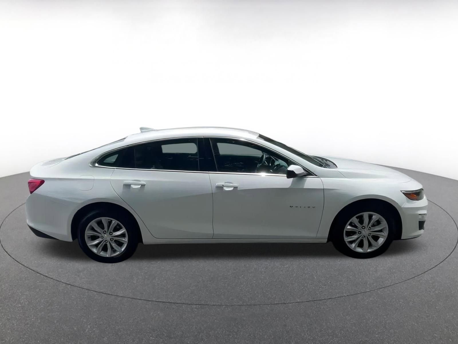 Thumbnail: 2024 Chevrolet Malibu - 16