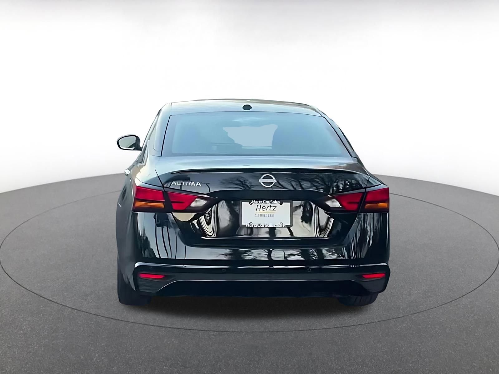 Thumbnail: 2025 Nissan Altima - 12