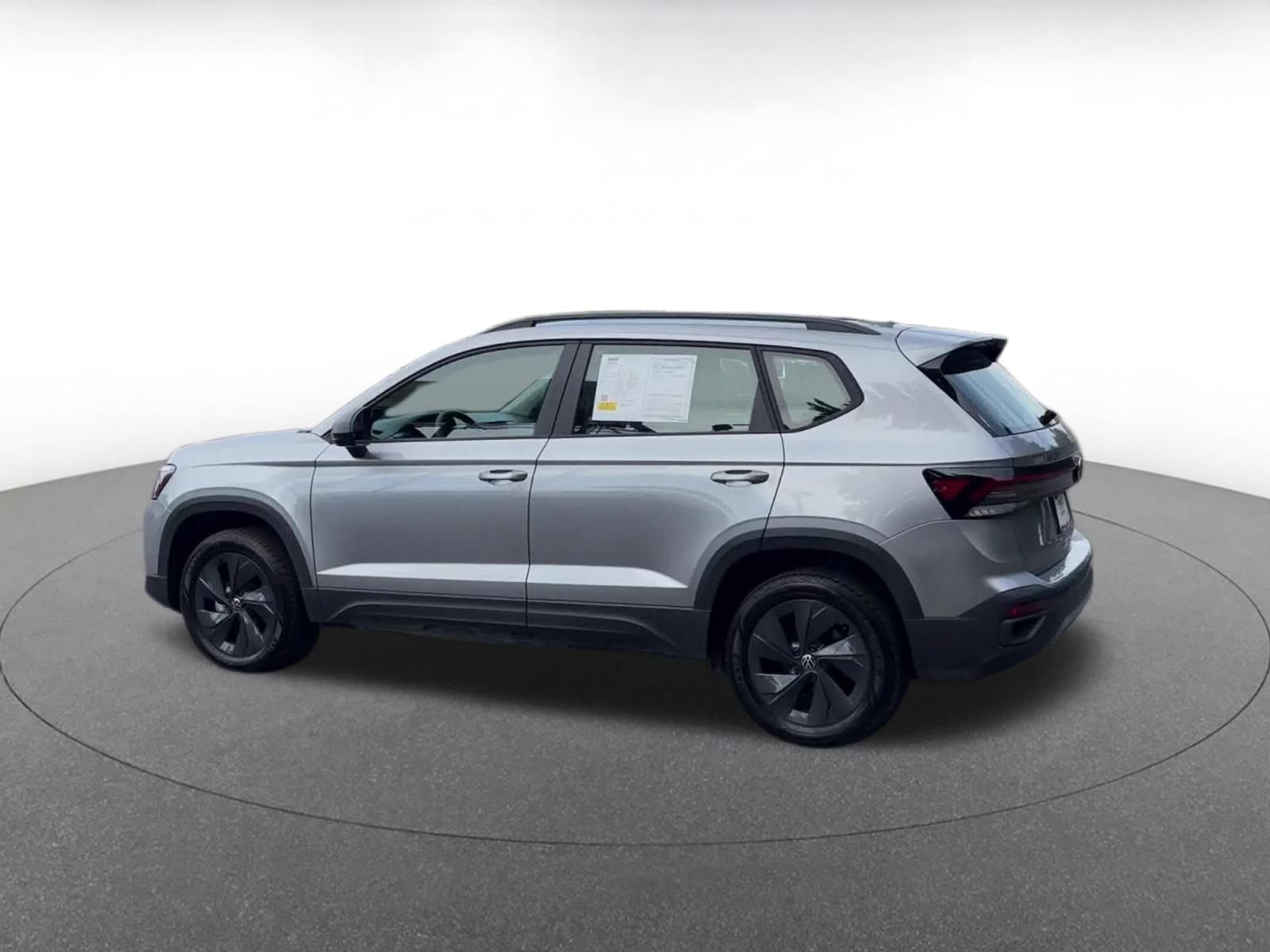 Thumbnail: 2026 Volkswagen Taos - 10