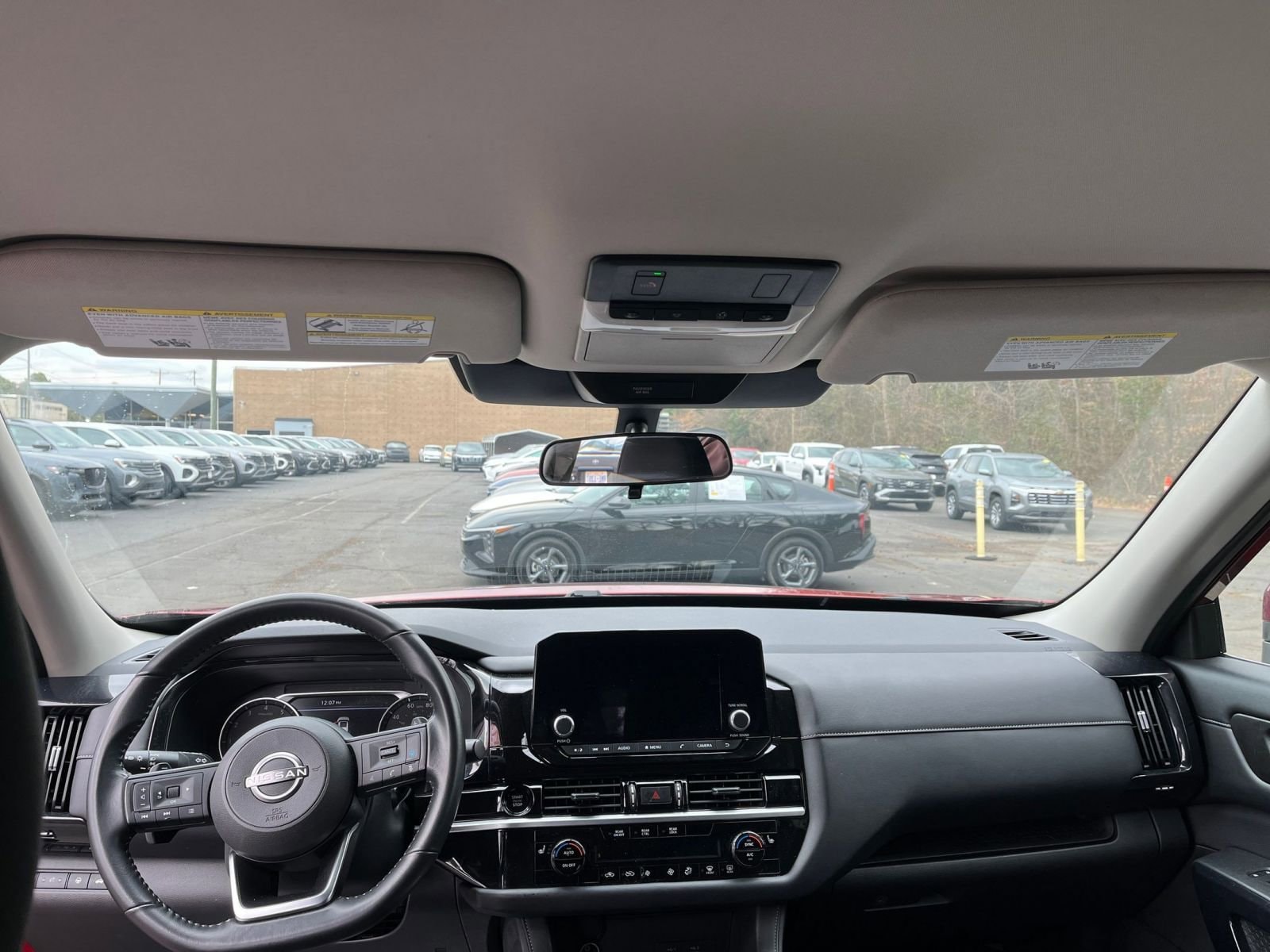 Thumbnail: 2025 Nissan Pathfinder - 35