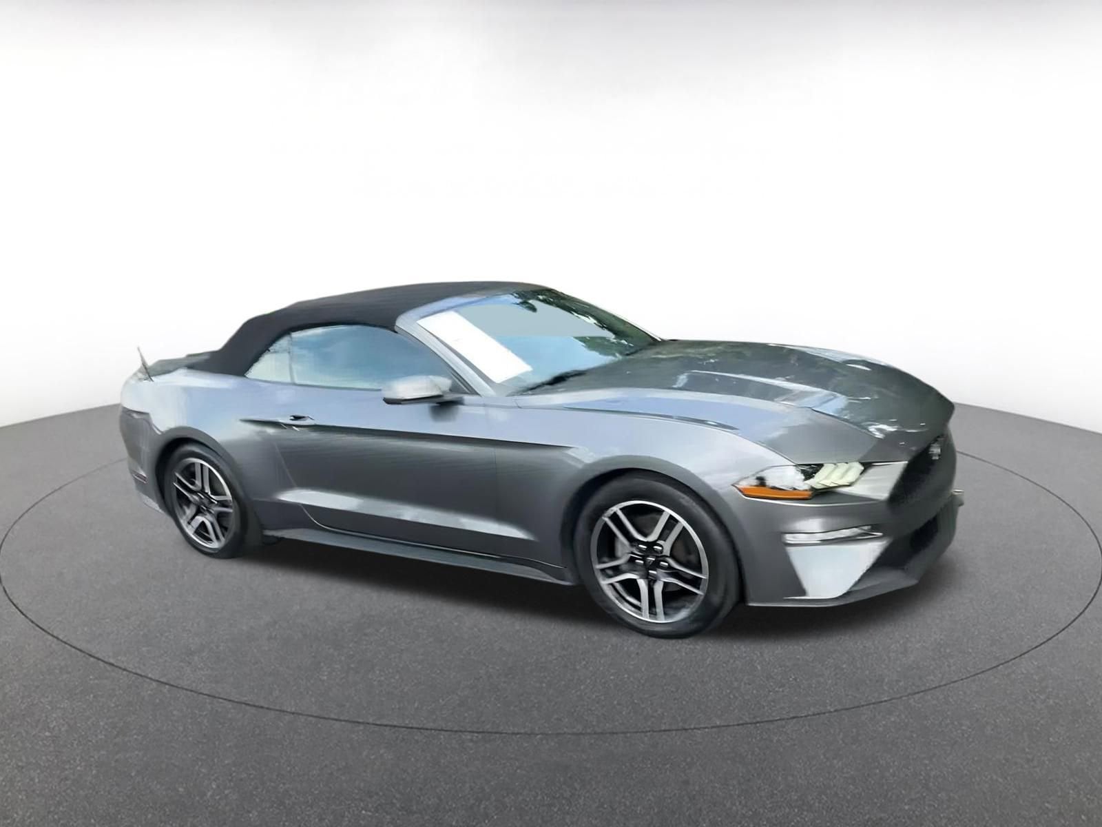 Thumbnail: 2022 Ford Mustang - 2
