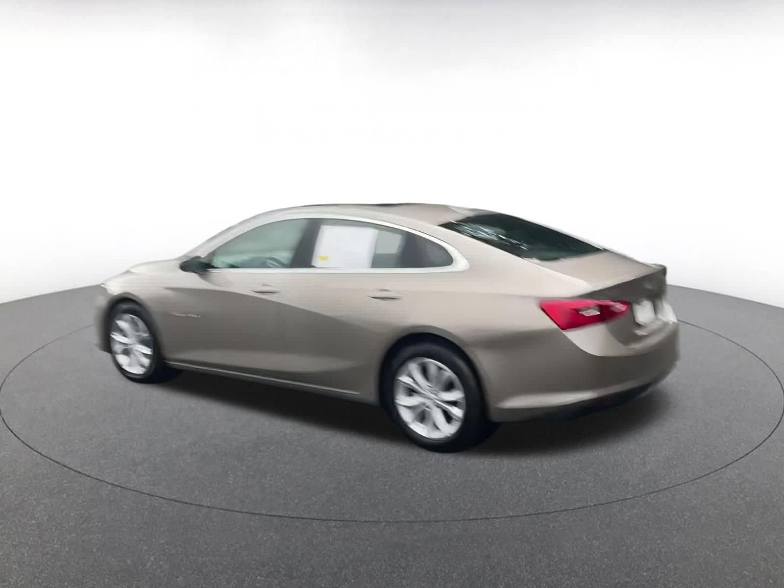 Thumbnail: 2024 Chevrolet Malibu - 8