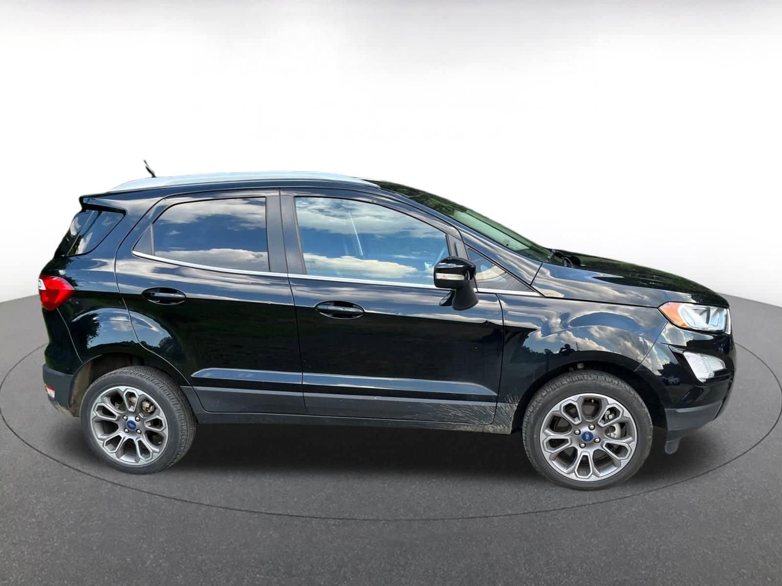 Thumbnail: 2022 Ford EcoSport - 11