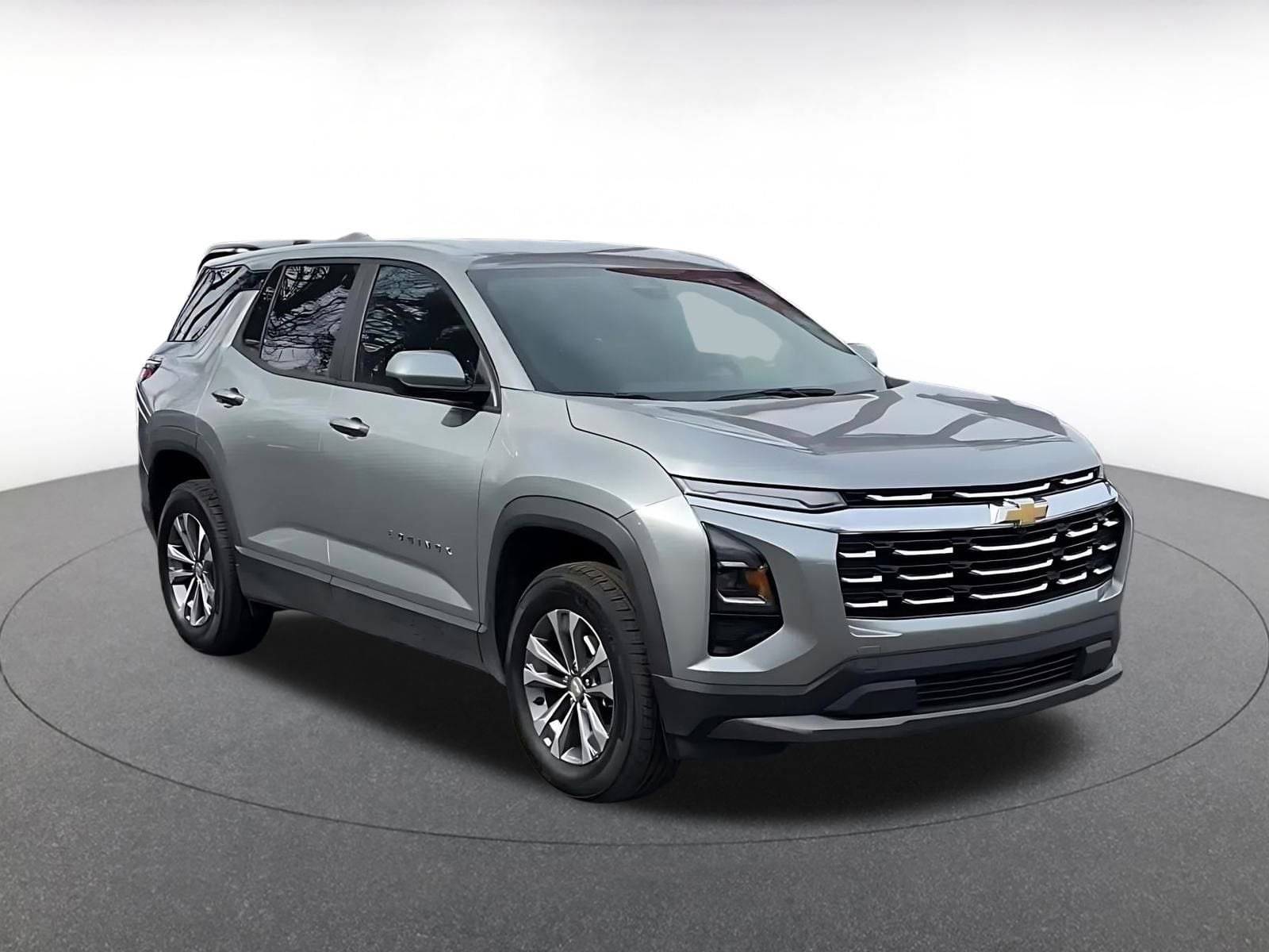 Thumbnail: 2025 Chevrolet Equinox - 3