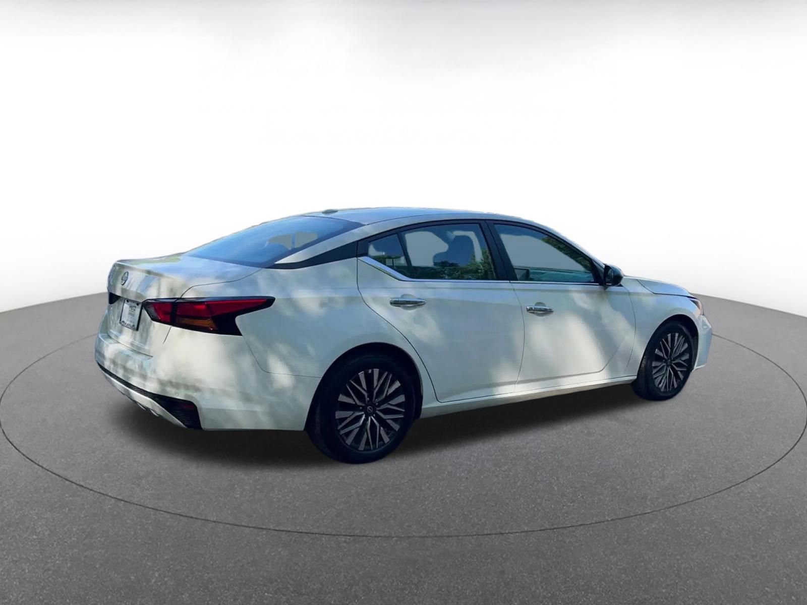 Thumbnail: 2025 Nissan Altima - 14