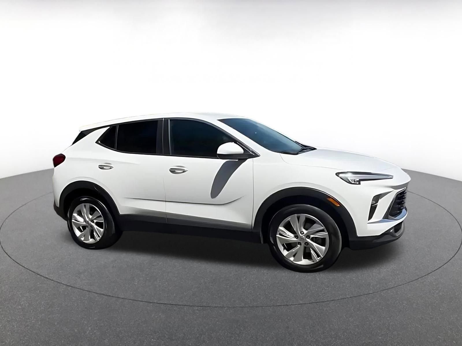 Thumbnail: 2025 Buick Encore GX - 2