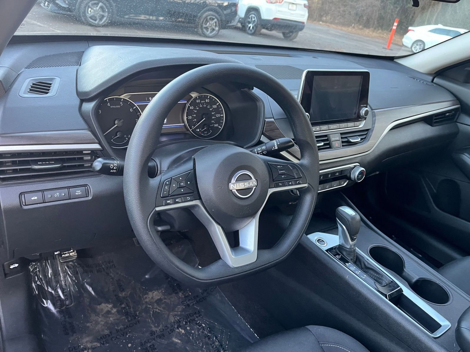 Thumbnail: 2025 Nissan Altima - 28