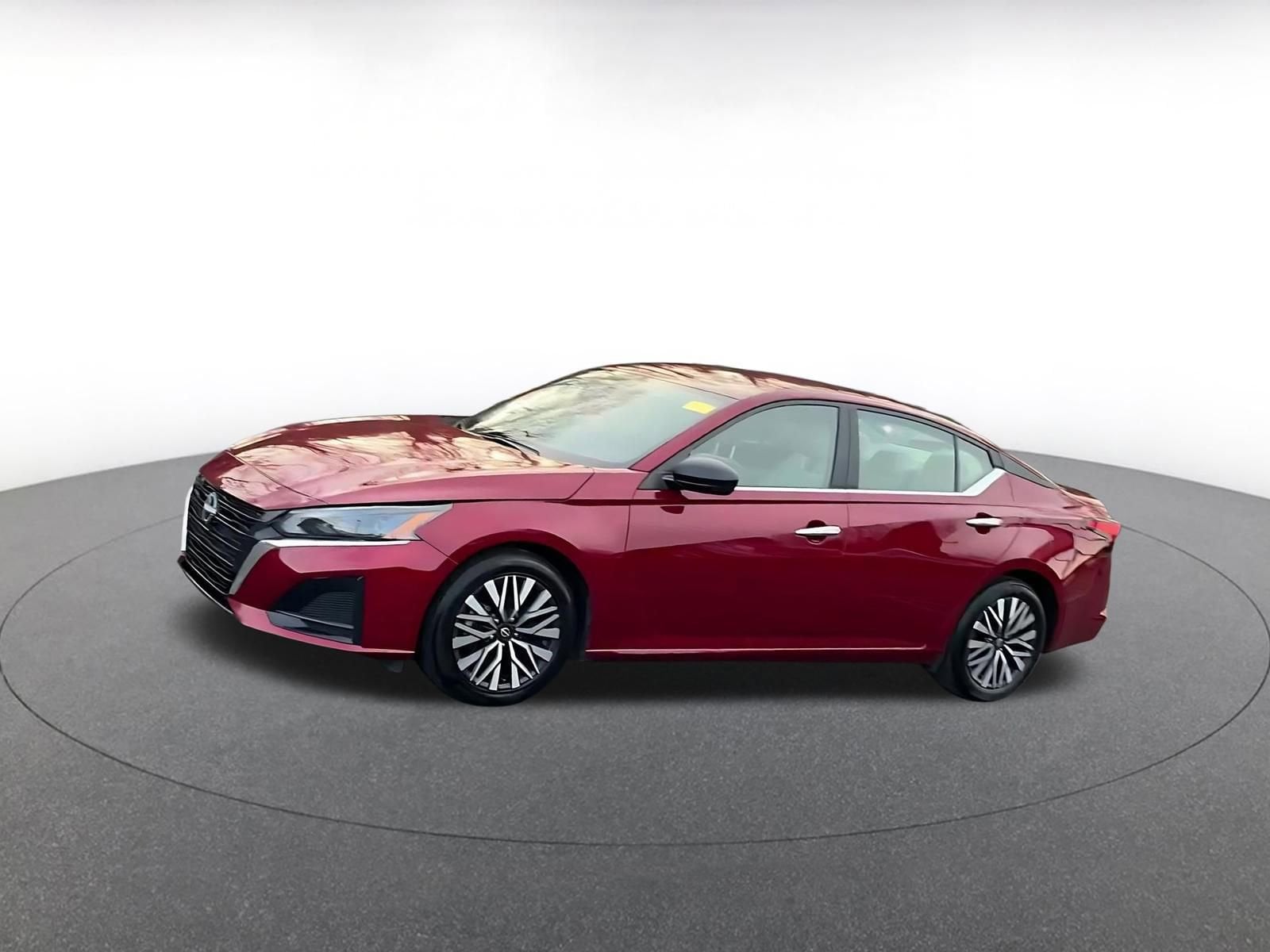 Thumbnail: 2025 Nissan Altima - 8