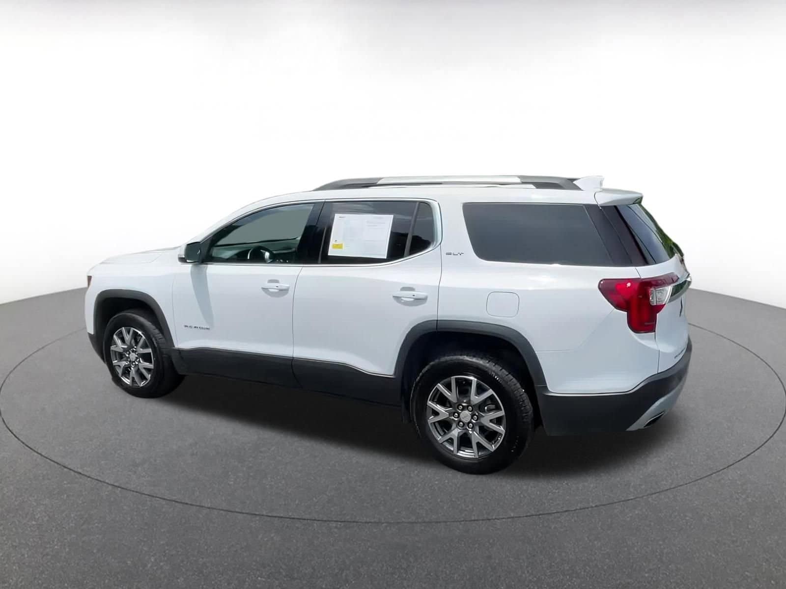 2023 GMC Acadia SLT 10