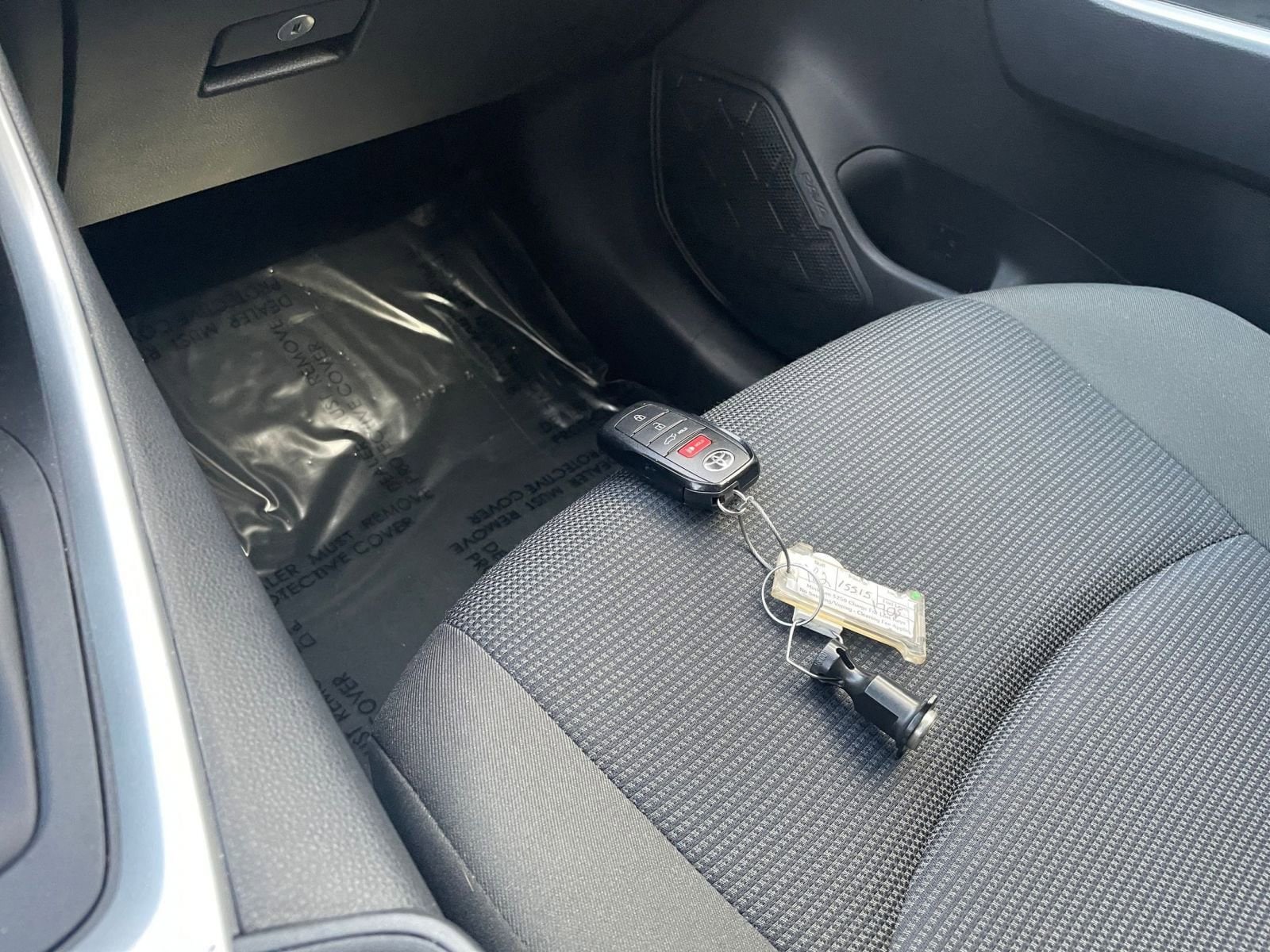 Thumbnail: 2025 Toyota RAV4 - 21