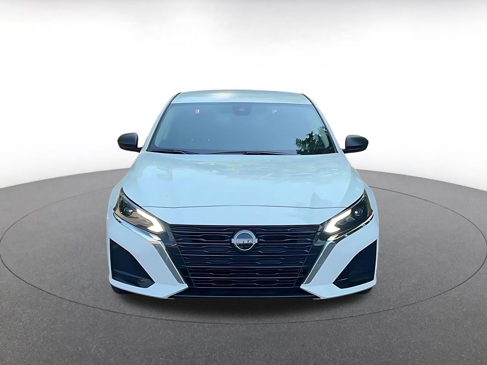 Thumbnail: 2025 Nissan Altima - 4