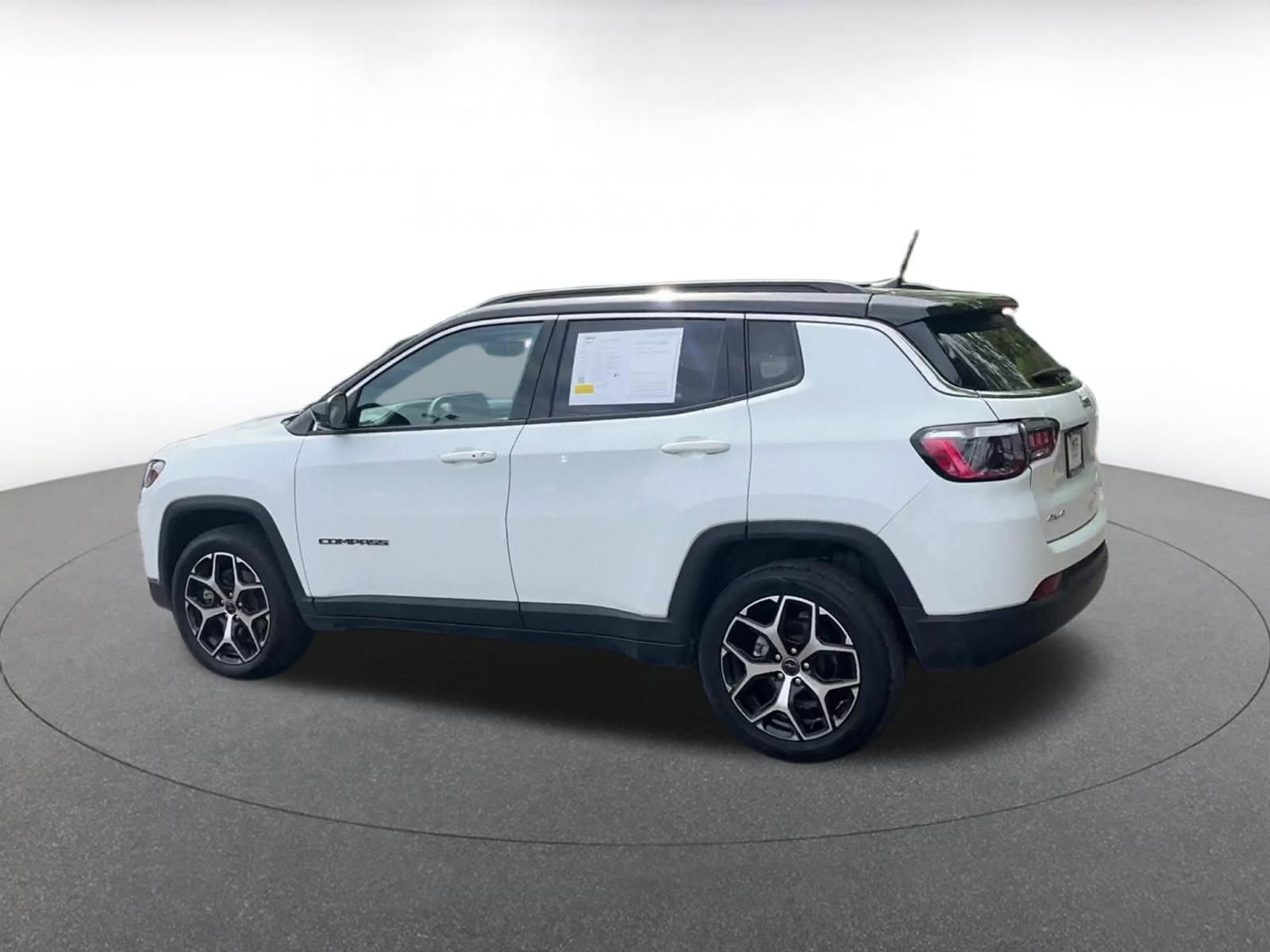 Thumbnail: 2025 Jeep Compass - 10