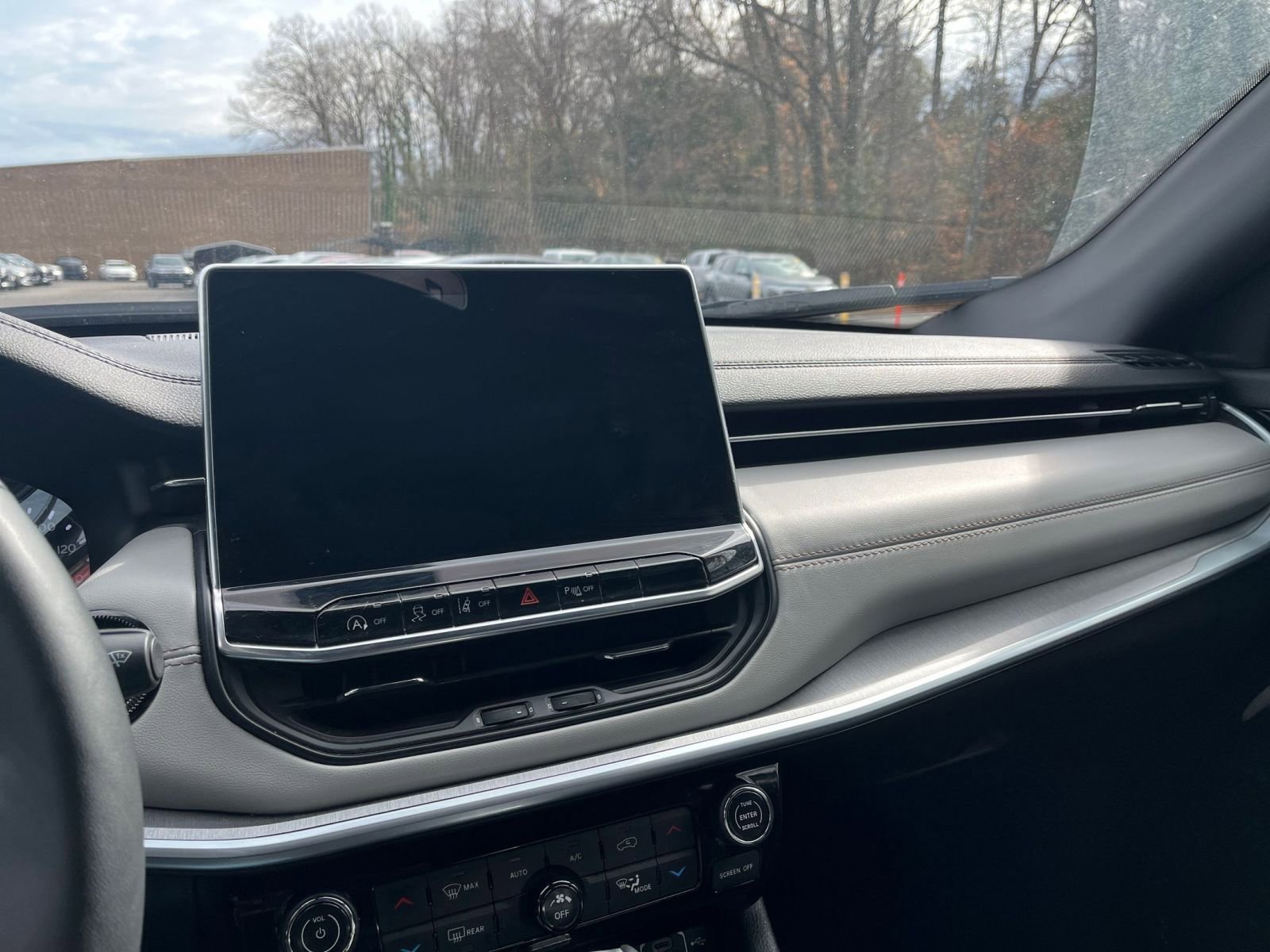 Thumbnail: 2025 Jeep Compass - 17