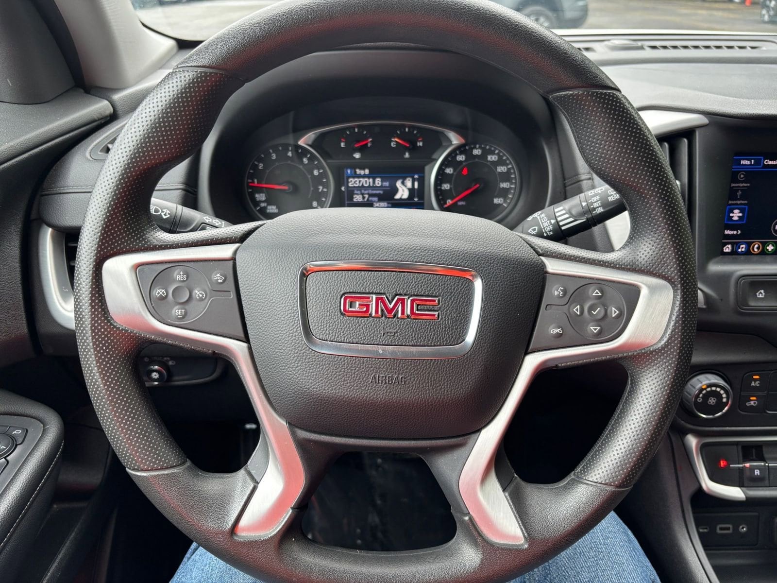Thumbnail: 2024 GMC Terrain - 27