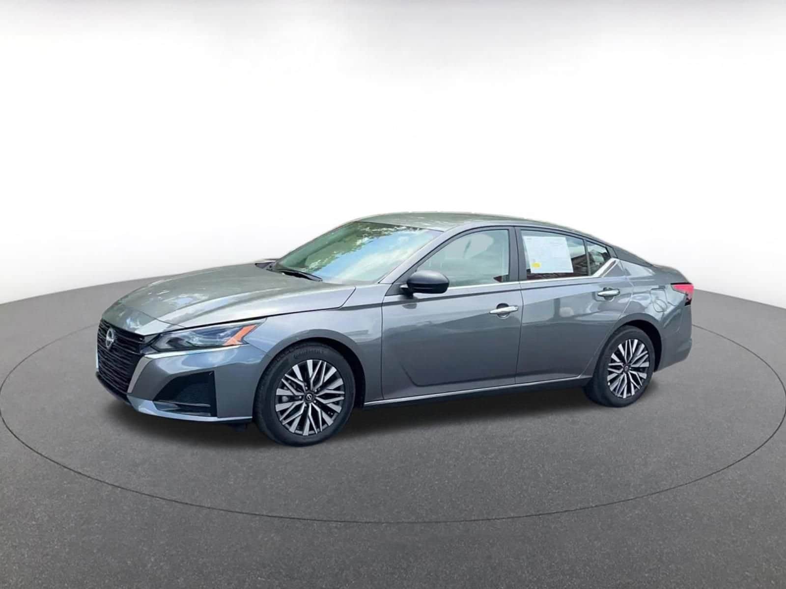 Thumbnail: 2025 Nissan Altima - 8