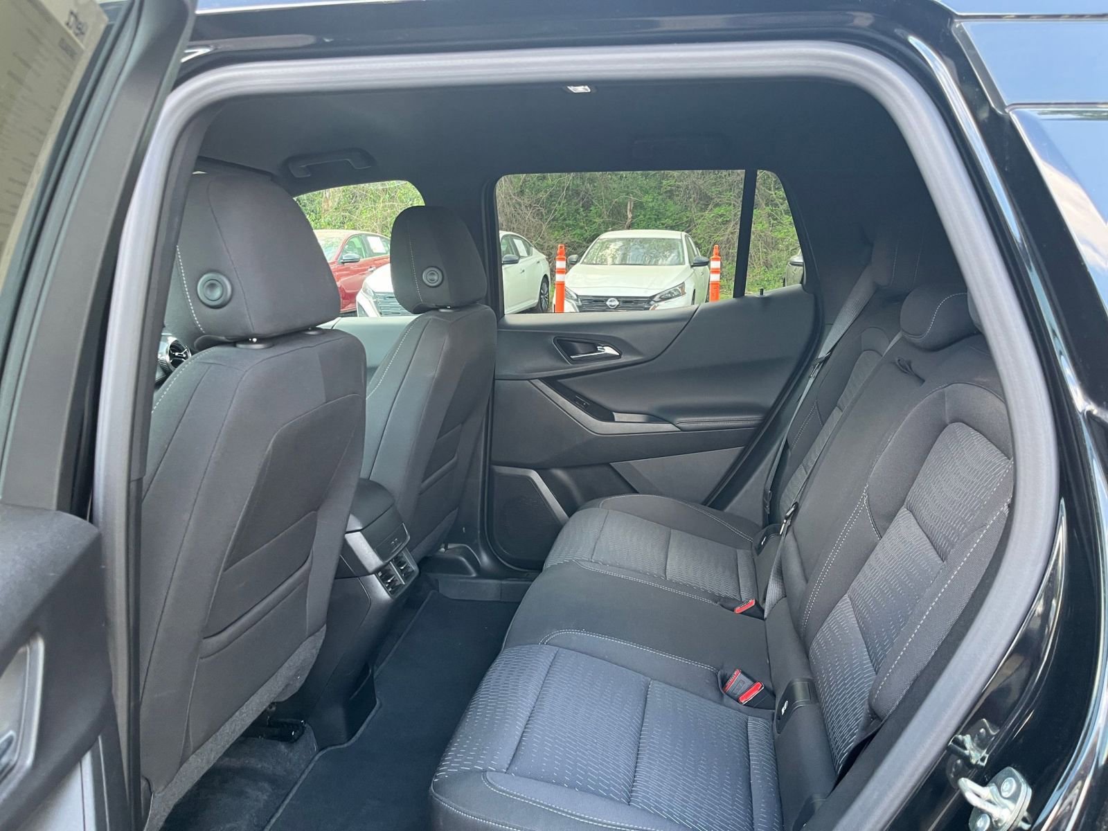 Thumbnail: 2025 Chevrolet Equinox - 25