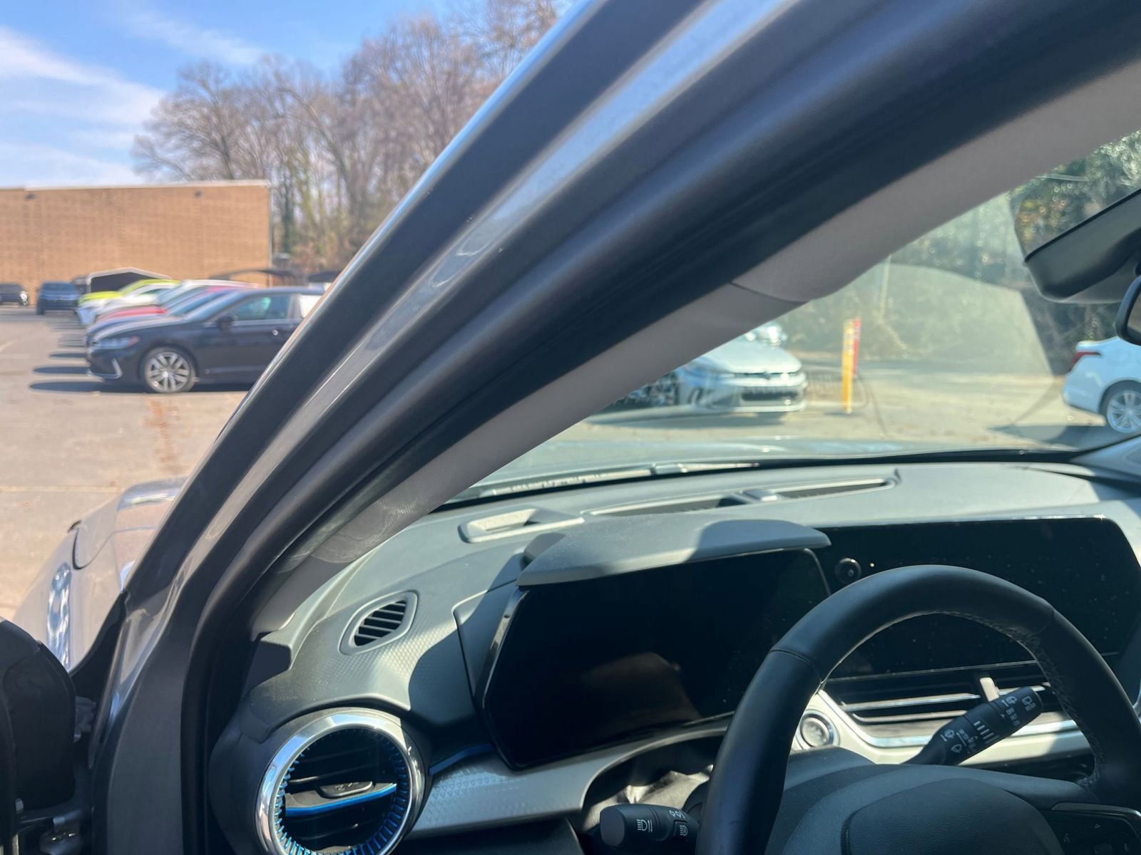 Thumbnail: 2025 Chevrolet Trax - 33