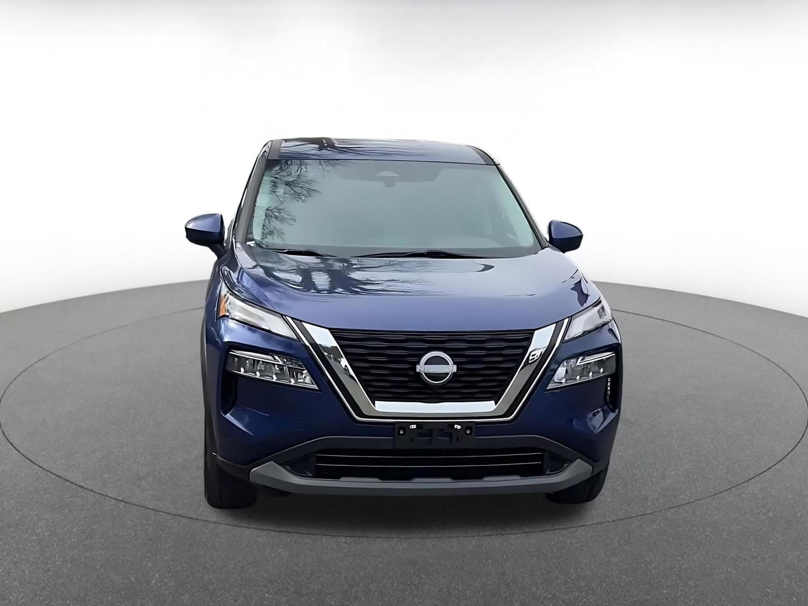 Thumbnail: 2023 Nissan Rogue - 4