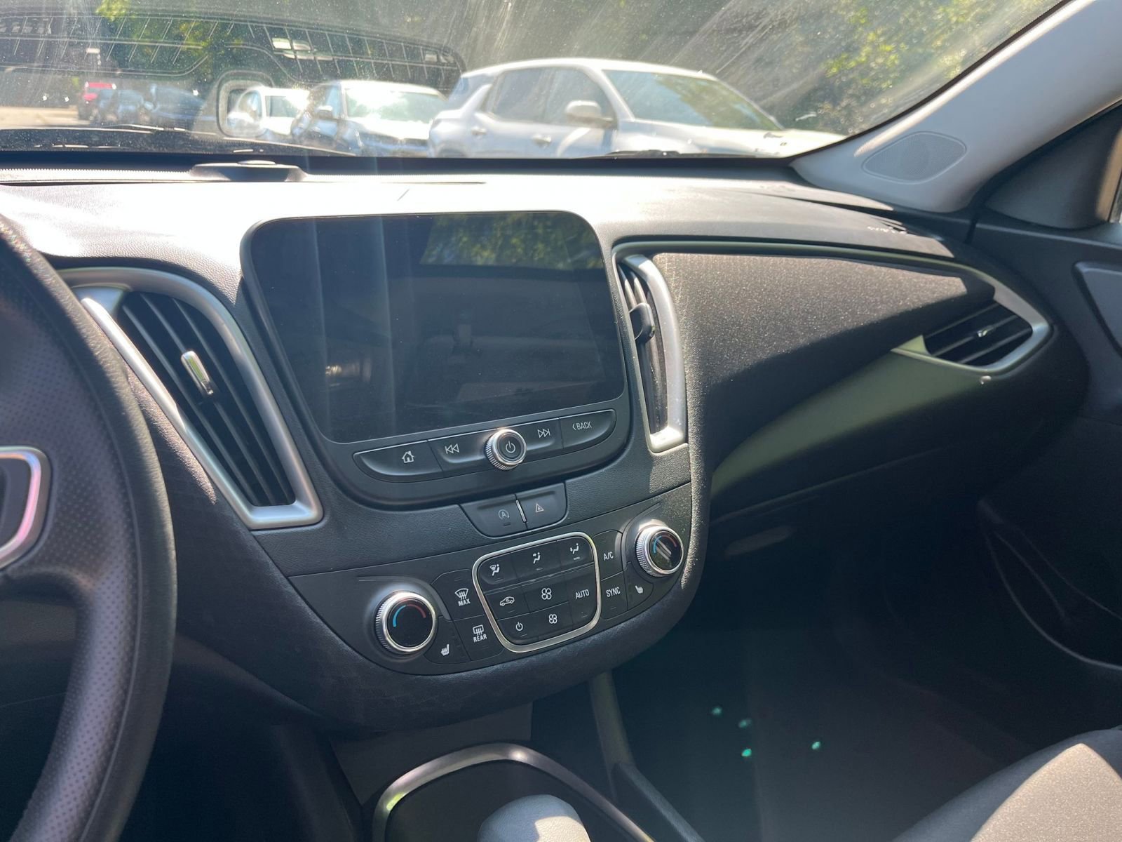 Thumbnail: 2024 Chevrolet Malibu - 22