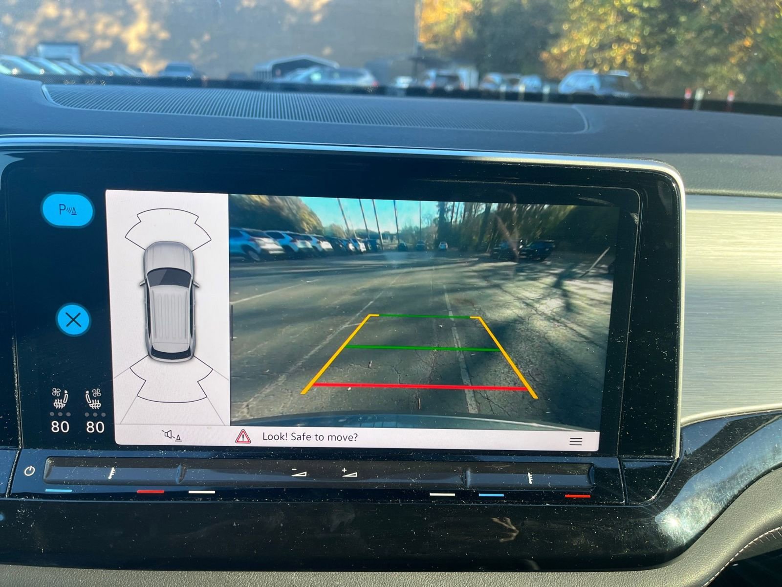 Thumbnail: 2025 Volkswagen Atlas - 17