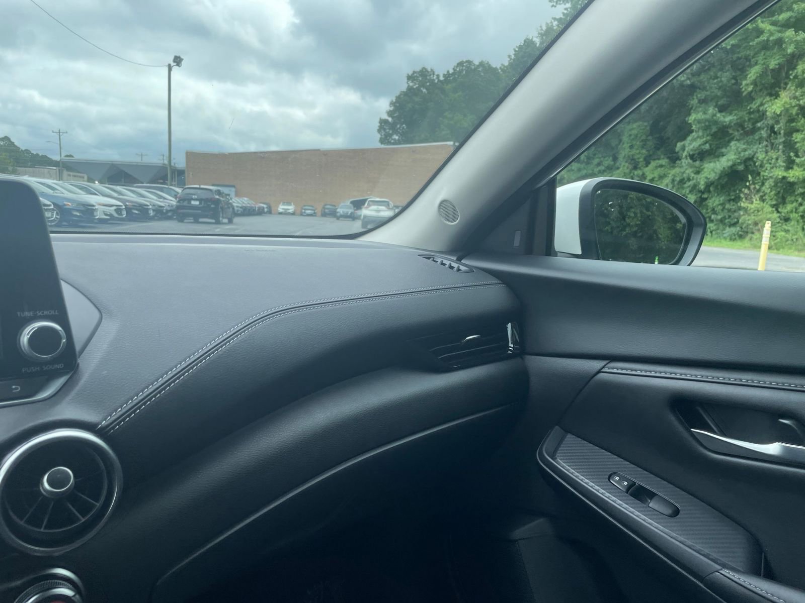 Thumbnail: 2024 Nissan Sentra - 31