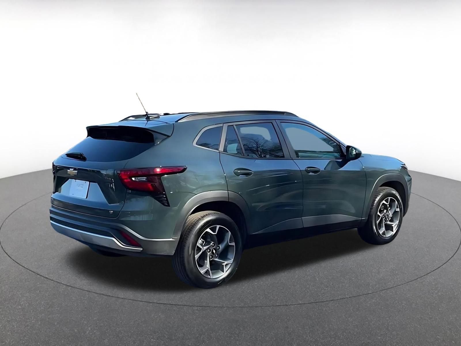 Thumbnail: 2025 Chevrolet Trax - 14