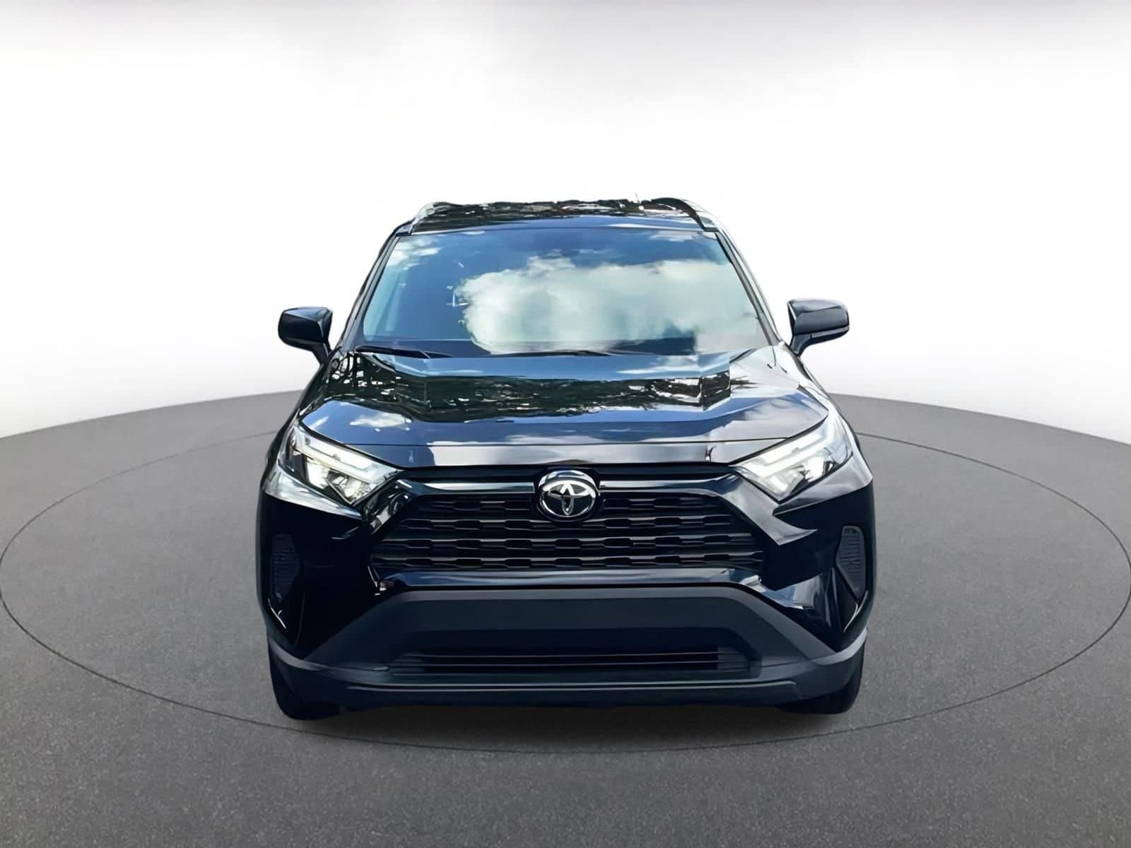 Thumbnail: 2025 Toyota RAV4 - 4