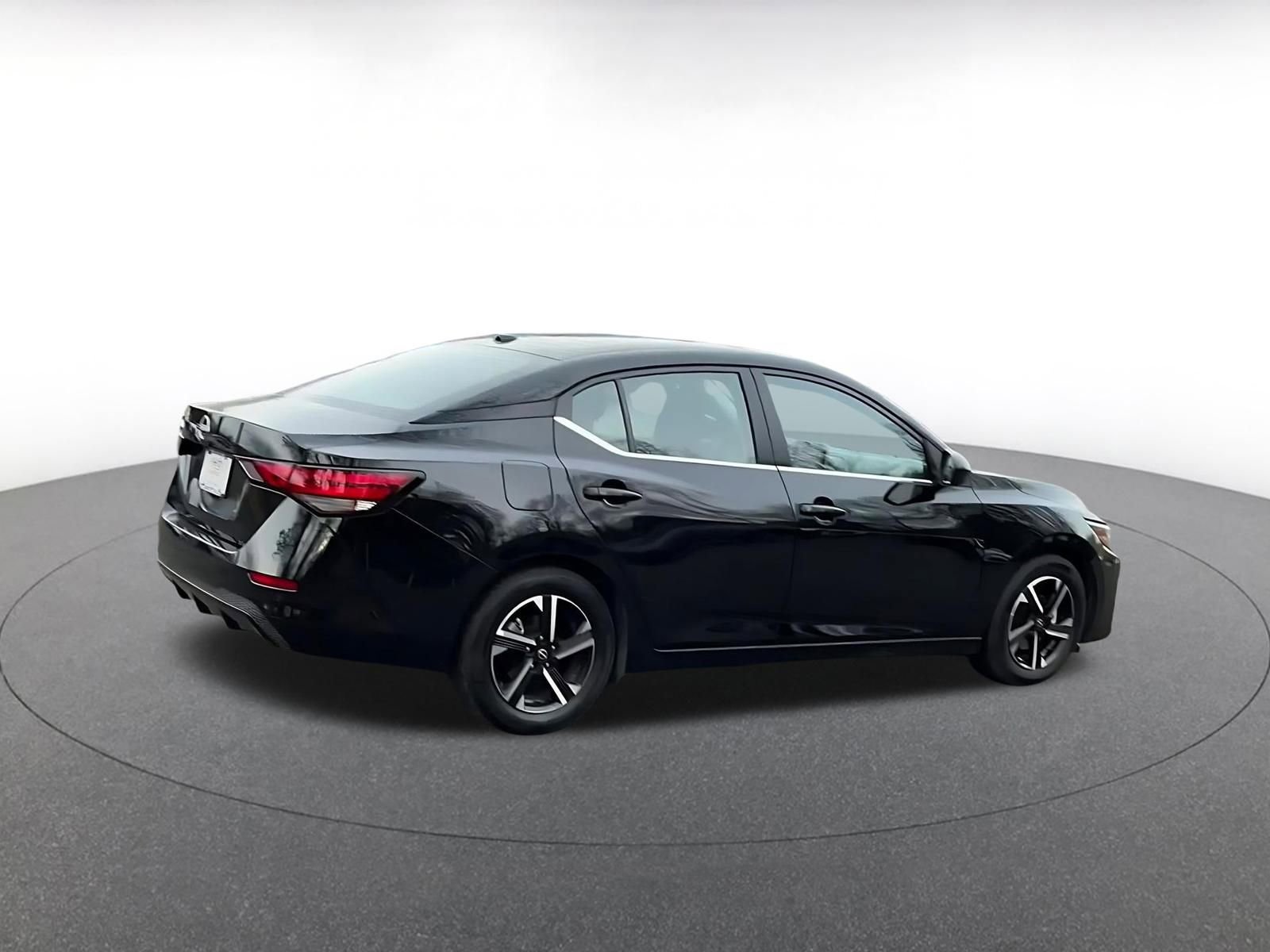 Thumbnail: 2025 Nissan Sentra - 15