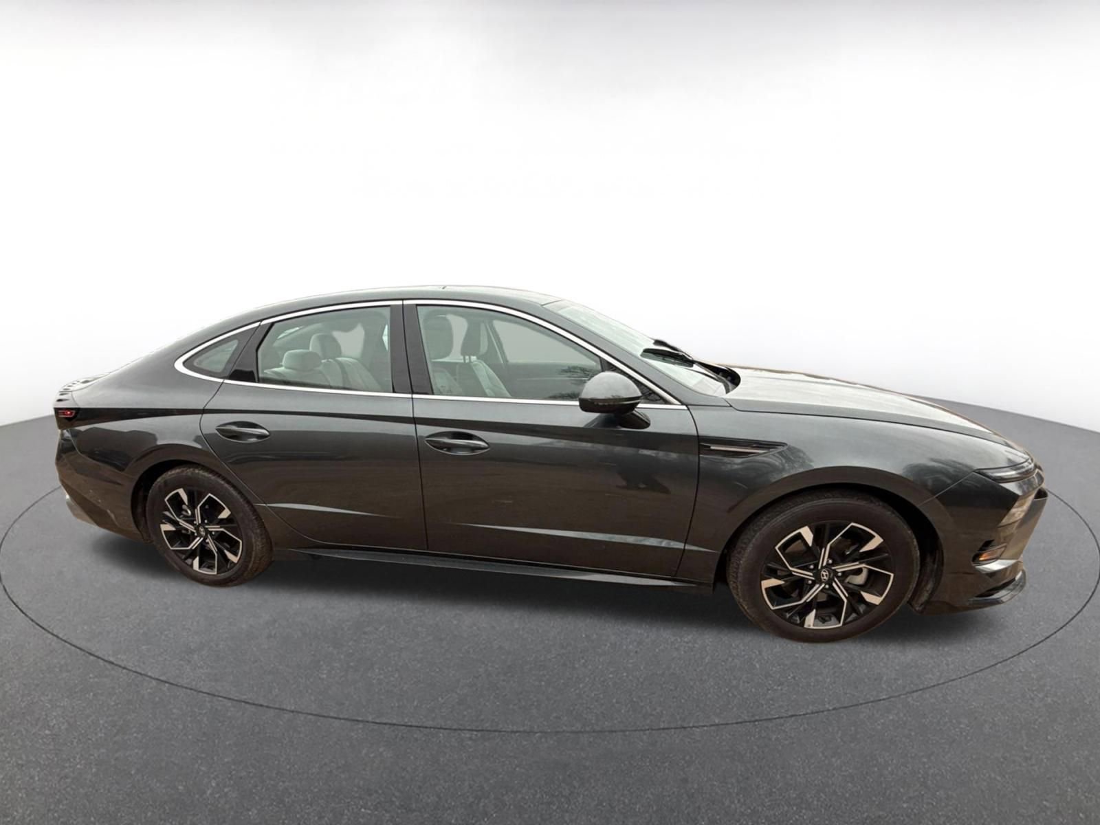 Thumbnail: 2025 Hyundai Sonata - 17