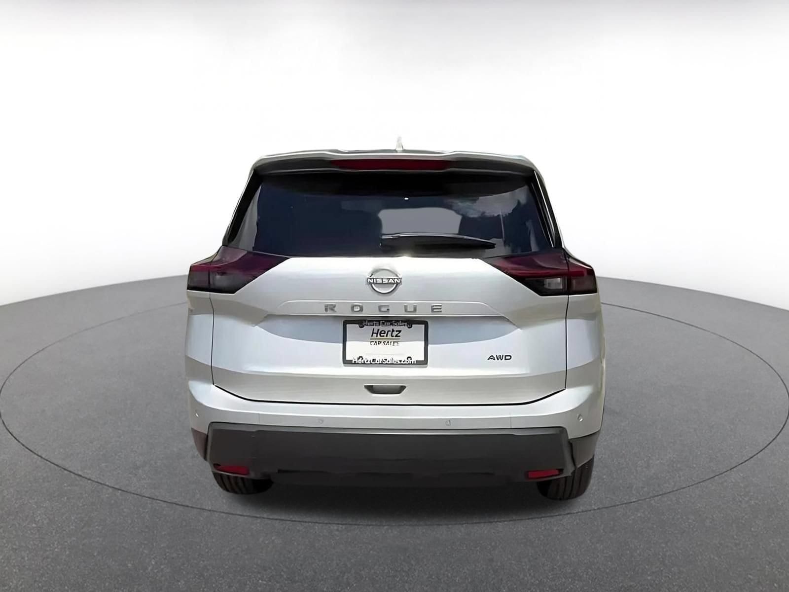Thumbnail: 2025 Nissan Rogue - 10