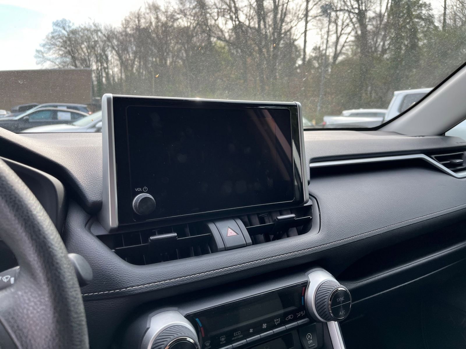 Thumbnail: 2025 Toyota RAV4 - 17