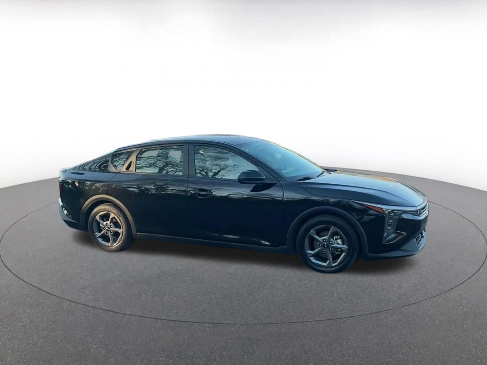 Thumbnail: 2025 Kia K4 - 2