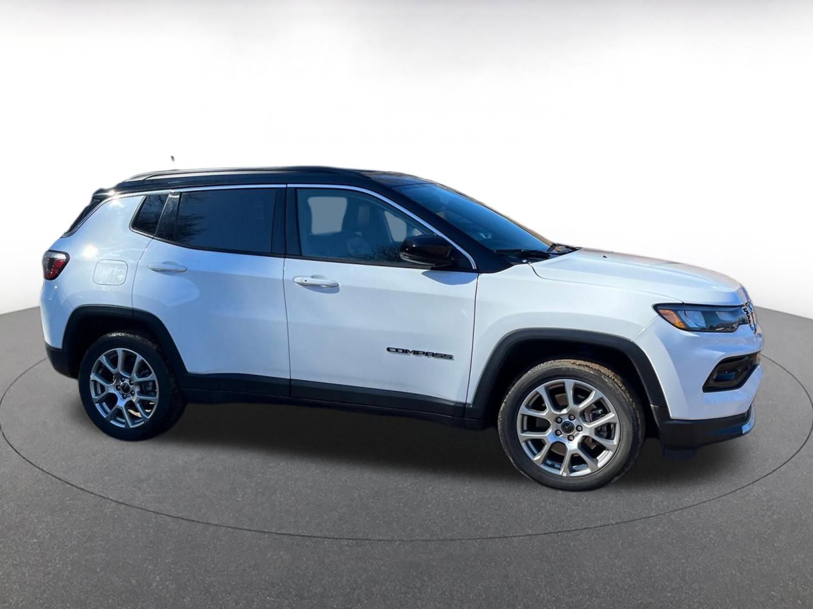 Thumbnail: 2025 Jeep Compass - 18